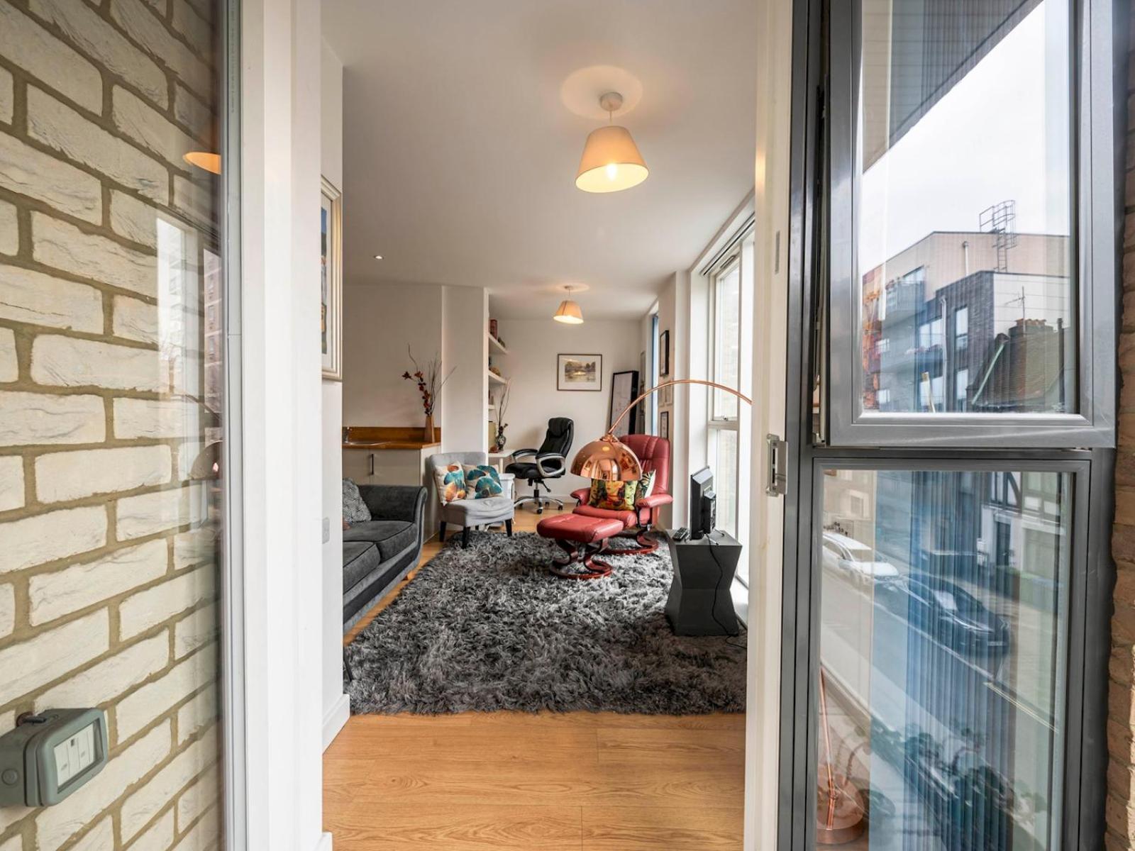 London Apartment Near Tower Bridge And Tube Pass The Keys Екстериор снимка