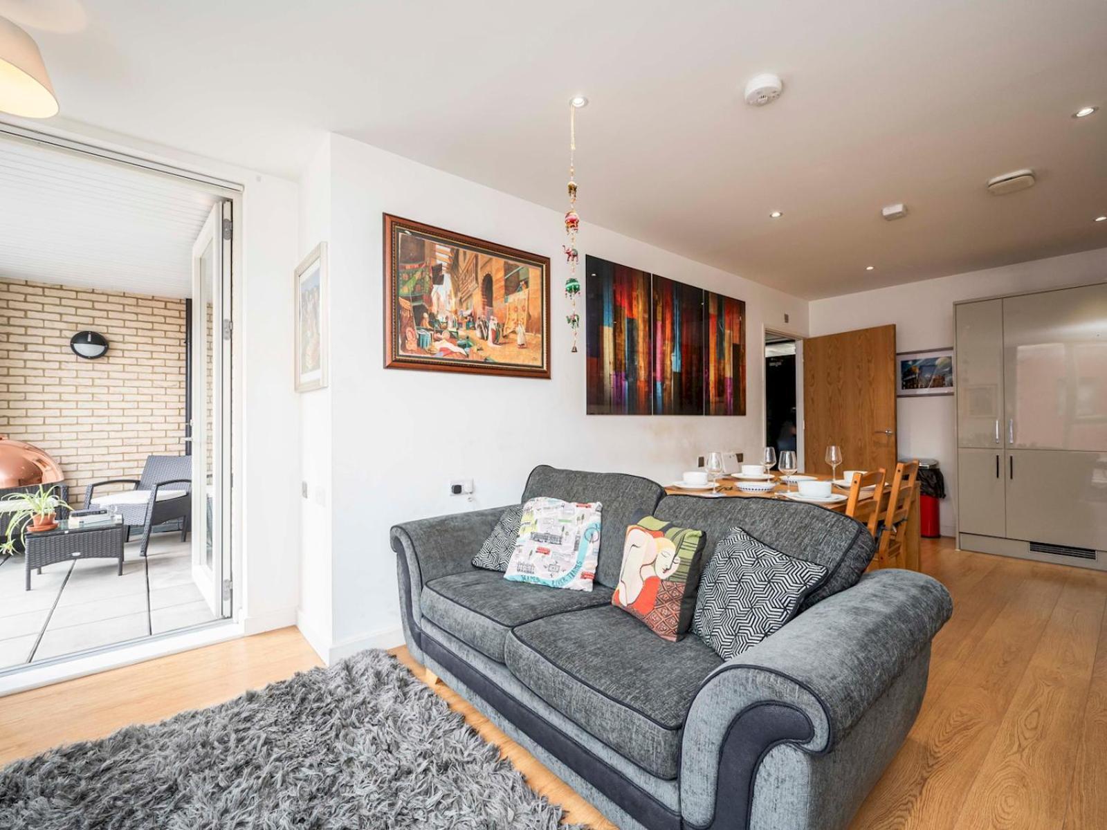 London Apartment Near Tower Bridge And Tube Pass The Keys Екстериор снимка